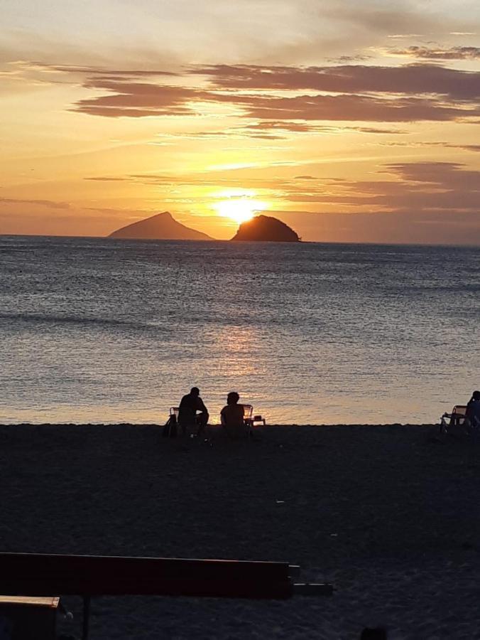 Pousada Quintal Da Barra 50 Metros Do Mar Boicucanga Kültér fotó